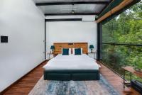 King Room with Mountain View