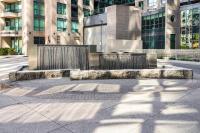 Luxury Executive 1BR Plus Den Residence - Free Parking - Steps to CN Tower & Toronto Attractions - Chambres d'hôtes Toronto