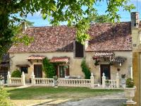 Chateau De La Ricardie, Gite La Ricardie, Beautiful Rural Property Gite Villa - B&B Liorac-sur-Louyre