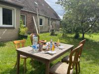 Haus mit Blick ins Trebeltal - Ferienwohnung Nossendorf