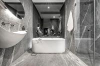 17 Marine Apt202a Solar and Partial Sea Views - Bed and Breakfast Hermanus