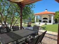 The View - vacation home with pool - B&B Donje Polje