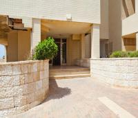 3BR Beachfront Apt w Amazing Sea View l Mamad - Chambres d'hôtes Bat Yam