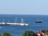Comfortable 3city Apartment with Balcony by Noclegi Renters - B&B Sopot