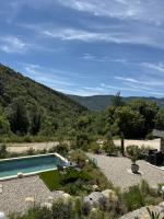 Gites Les Rochers de Plaisians avec piscine privée - B&B Plaisians