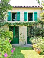 Le jardin secret - maisonnette en duplex au calme, tout confort - B&B Saintes