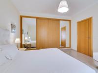 Villa Monica with Private Pool and Jacuzzi - B&B Quarteira