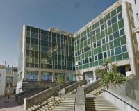 Stunning Sea View 2BR Flat Sleeps 5 Walk to Beach - Big Savings for Extended Stays - by Nestora Stays Ltd - Chambres d'hôtes Brighton