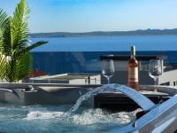 Vista Azura Apartment - Sea View & Private Jacuzzi - B&B Rtina