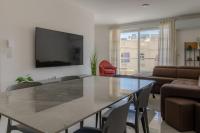 Three Bedroom Qormi Home - Bed and Breakfast Santa Venera