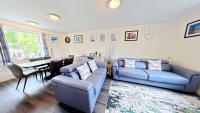 Paws and Relax - Part of the The Bay Filey Holiday Village with pool, gym and direct beach access, pub, restaurant, tennis and meadows walks - B&B Filey