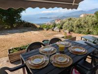 Maison de vacances vue mer - Bed and Breakfast Calcatoggio