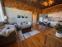 The Outpost at North Cove - B&B Marion
