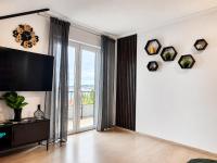 Renovated Apartments Skorin - B&B Rogoznica