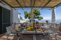 Villa Preziosa - Panoramic Sea View - B&B Capri city