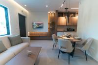 Two Bedroom Villa with Outdoor Hot Tub