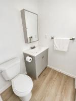 Cozy Ground Floor 101 Room with shared washroom - Chambres d'hôtes Richmond