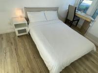 Cozy Ground Floor 101 Room with shared washroom - Chambres d'hôtes Richmond
