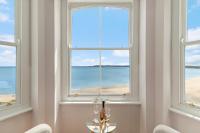 Tenby Sea View - South Beach - Elevated Views - B&B Tenby
