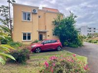 Secure villa in a quiet garden with pool - Chambres d'hôtes Albion