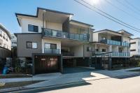 Premium 3BR Top Floor Apartment with Parking, EV friendly & Views - B&B Brisbane