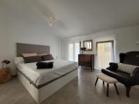 Oasis with Terrace near Denia Castle & Center - B&B Denia