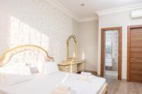 Modern 2BRl2Bath Apartment In Downtown Yerevan With Balcony & Panoramic View - B&B Ereván