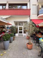 Uferglanz - Balcony, view, sparkling wine, snacks - Ferienwohnung Koblenz