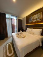 QUEEN'S VILLA deluxe room - B&B Seminyak