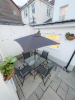 Luxury 3BR Home 20 Min to London Garden Wifi - Chambres d'hôtes Gravesend