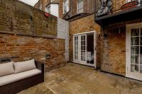 Charming 2BR - 2Bath w/ Patio by Little Venice - B&B London