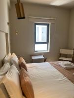 Apartment mit 2 Schlafzimmern und Straßenblick