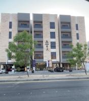 Apartment with a bedroom and a luxurious living room, smart entry SöZ suites - Chambres d'hôtes Khobar