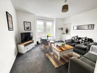 2-Bed Gourock Margaret St - Sleeps 4 - Contractors, Business & Relocations - Free Parking - Ferienwohnung Gourock