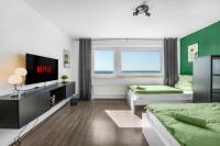 Modern Apartment at Braunschweig Hbf Central Station 17th Floor Cityview 4 Beds Full Kitchen - B&B Brunswick