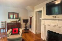 Mtn Views, Deck, Porches & Patio: Asheville Escape - Bed and Breakfast Asheville