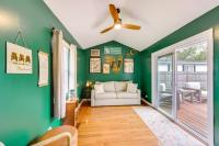 5 Houses to Elizabeth Lake! Family Getaway w/ Yard - B&B Twin Lakes
