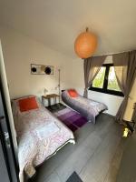 Bungalow garden room Milešov - B&B Velemín