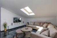 Three Bedroom Apartment with Balcony and Sea View 2