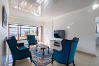 Safi Elegant Self-catering Suite 5 - Bed and Breakfast KuGompo City
