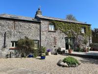 Family Gower Barn - B&B Swansea