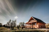 Skwirutowe Wzgórze - Domki - Jacuzzi - Sauna - B&B Solina