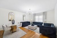Elegant 2 Bedroom APT with free parking on 2nd floor - B&B Yonkers