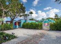 Coastal Bungalows--The Flamingo Bungalow - B&B Fort Lauderdale