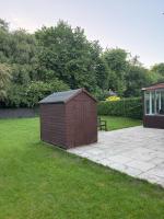 Modern 3 Bedroom House with Big Garden - B&B Whiteinch