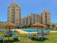 BnB Homes vibrant Ocean View terraced apartment with swimming pool 200 m to the beaches - B&B Armação de Pêra