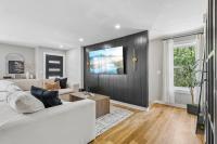 Modern 3BR Retreat Near NYC, EWR & MetLife - B&B Linden
