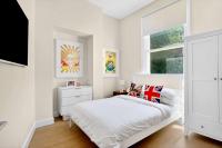 The Off Duty Rockstar- 3 bed with Patio - Chambres d'hôtes Londres