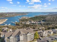 Rustic-Luxe Lakeview Condo near Silver Dollar City - B&B Branson
