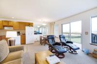 Hi-Tide Resort Queen Bed Dogs OK Unit 7 - B&B Moclips